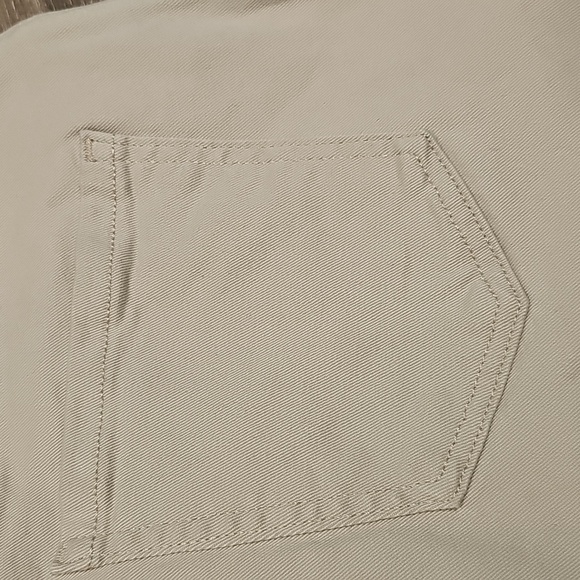 Women Beige Jeans - Picture 16 of 16